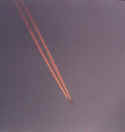 Contrail1.jpg (42386 bytes)